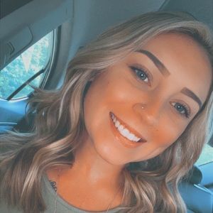 Meet your Posher, Haley